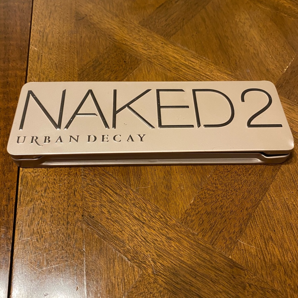 Urban decay naked 2 palette swatched never used!
